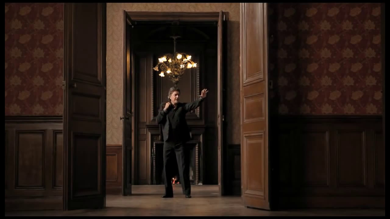 Amor Latino (Clip officiel)
