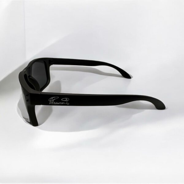 Lunettes de soleil – Le Charme Intemporel – Noir